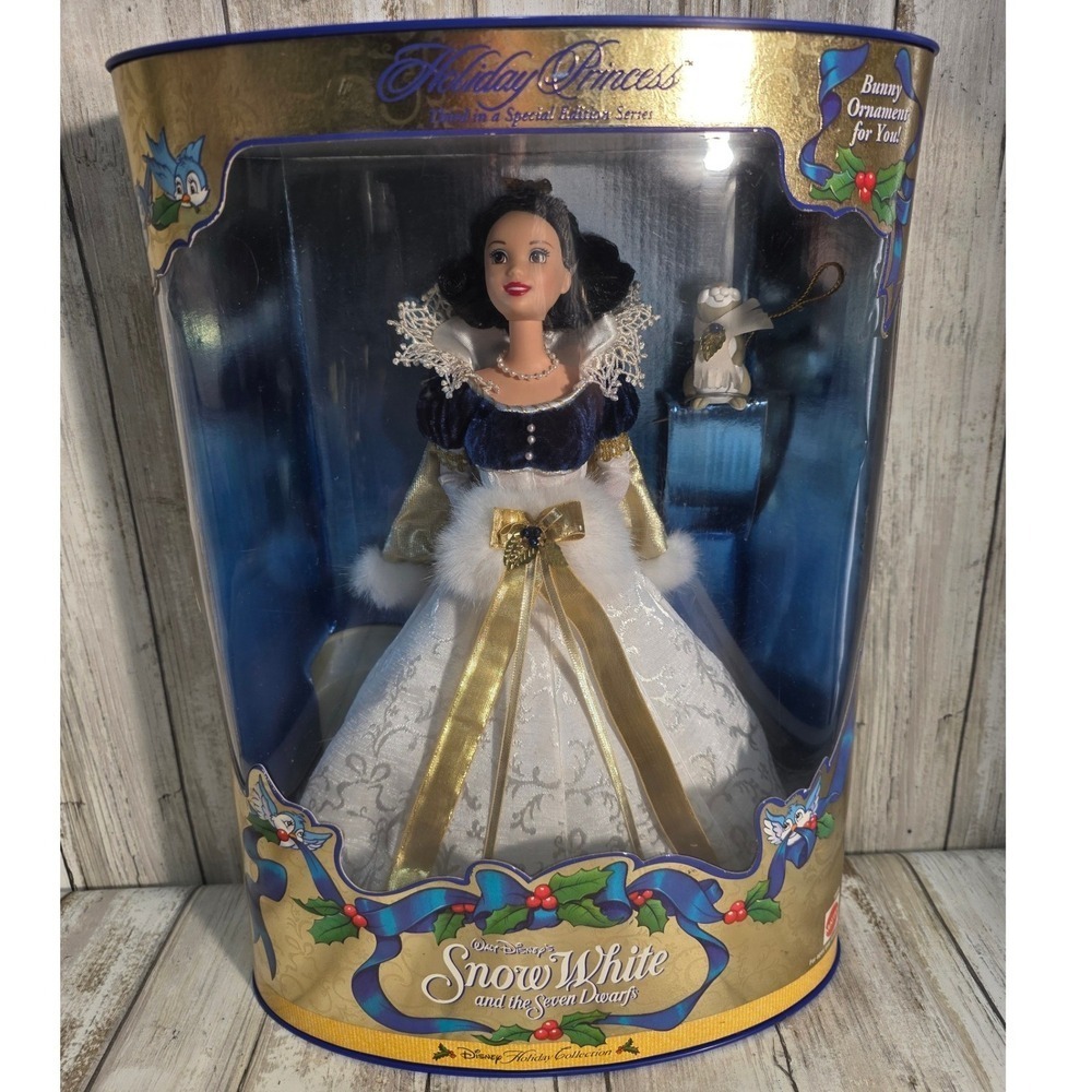 Disney Holiday Princess Snow White Special Edition Doll 1998 Mattel 19824 NIB